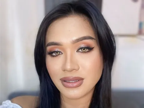 hot adulttv model ClaireHeckson