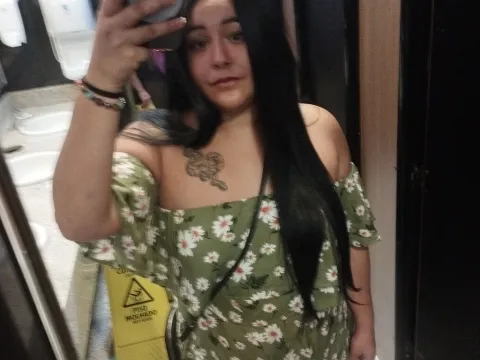 Click here for SEX WITH LariBis