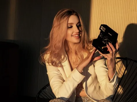 jasmine webcam model LucyHellenbrecht
