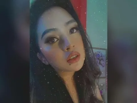 cam live show model LykaBlind