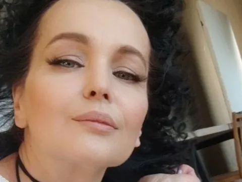 Click here for SEX WITH WitchRossi